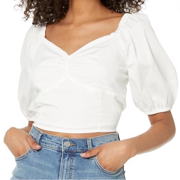 Elegant White Puff Sleeve Blouse - Picture 1 of 3